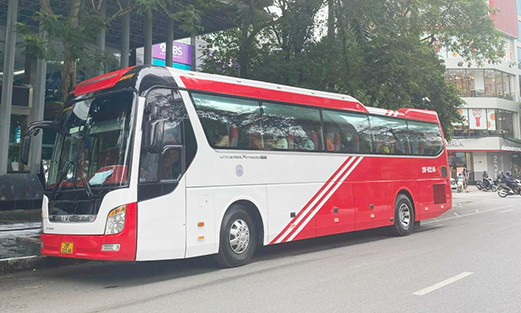 Xe 45 chỗ Hyundai Universe